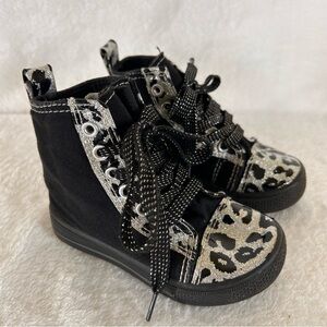 Lilly Of New York Toddler Sneakers Size 7 Black Animal Print High Top Glitter